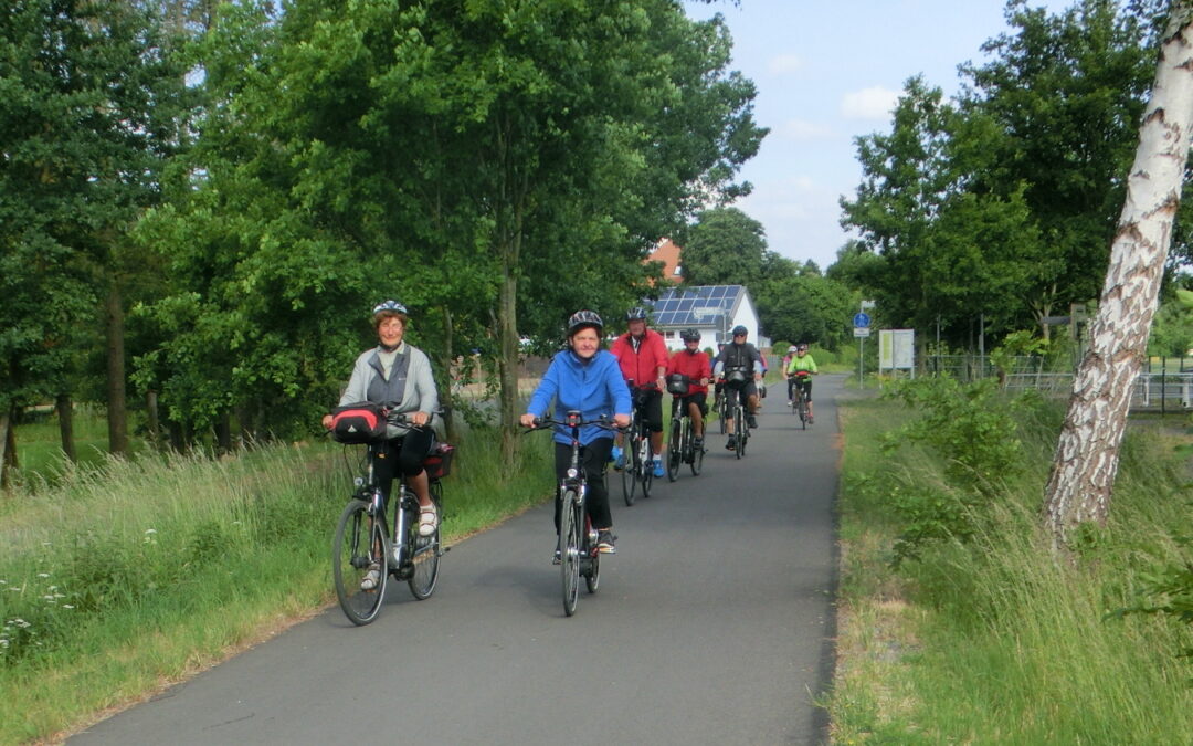 Jedermannsportler wanderten und radelten