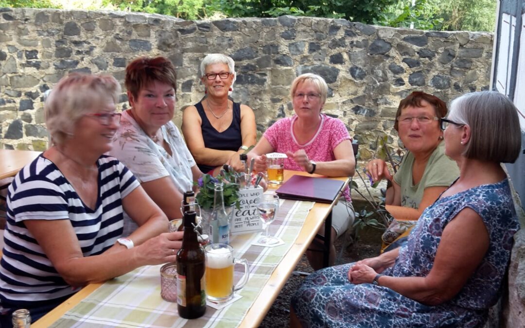 Mit Walking fit bleiben..