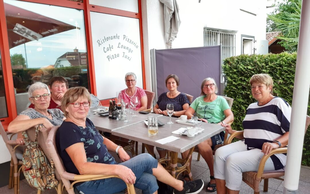 Gymnastikdamen wieder mit Übungsbetrieb